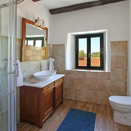 Jasmine Istra * Puce