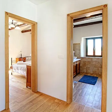 Jasmine Istra Villa Puce