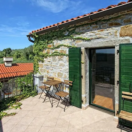 Jasmine Istra فيلة *