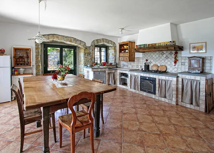 Jasmine Istra * Puce